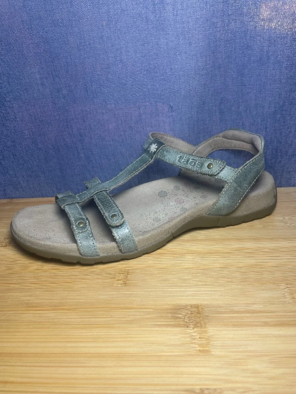 Taos Trophy Green Leather Gladiator Sandals Shoes Sz 8 EU 39 Tro-12020 NICE!